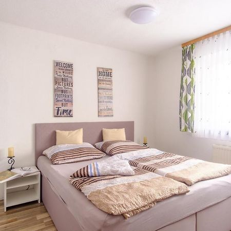 Ferienwohnung Agerblick 3 Zimmer Mit Kueche, 83M2 Lenzing Exterior photo