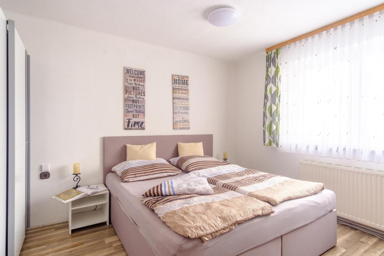 Ferienwohnung Agerblick 3 Zimmer Mit Kueche, 83M2 Lenzing Exterior photo